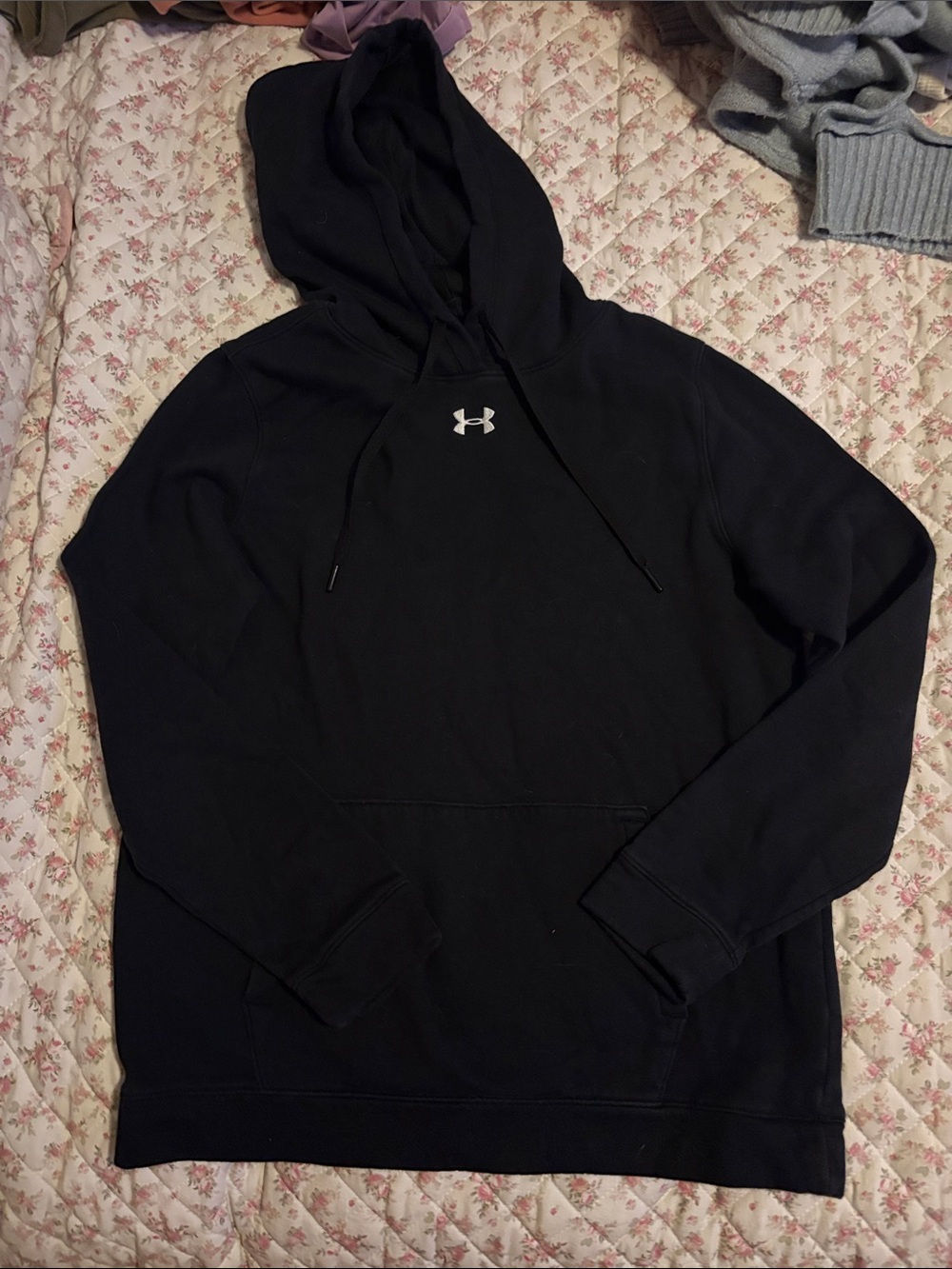 Under Armour Men's Black Pullover Hoodie with Small Silver Logo